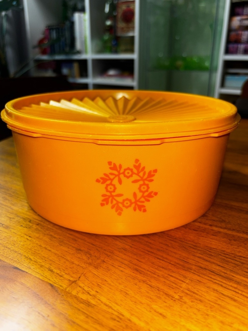 Tupperware vintage orange servalier container 1204-14 with starburst lid 1205-3
